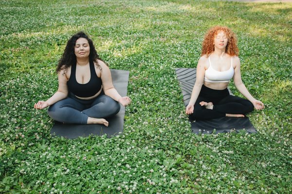 Bonnet pompon femme : chaleur et style pour l'hiver